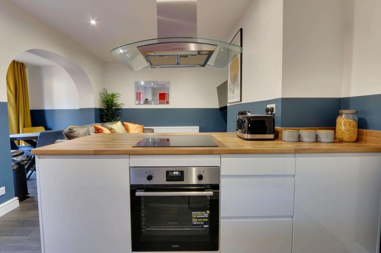 #Upmarket, Exceptional 4 Bed House, With Free Parking, Close To Amenities And Supermarkets 셰필드 외부 사진