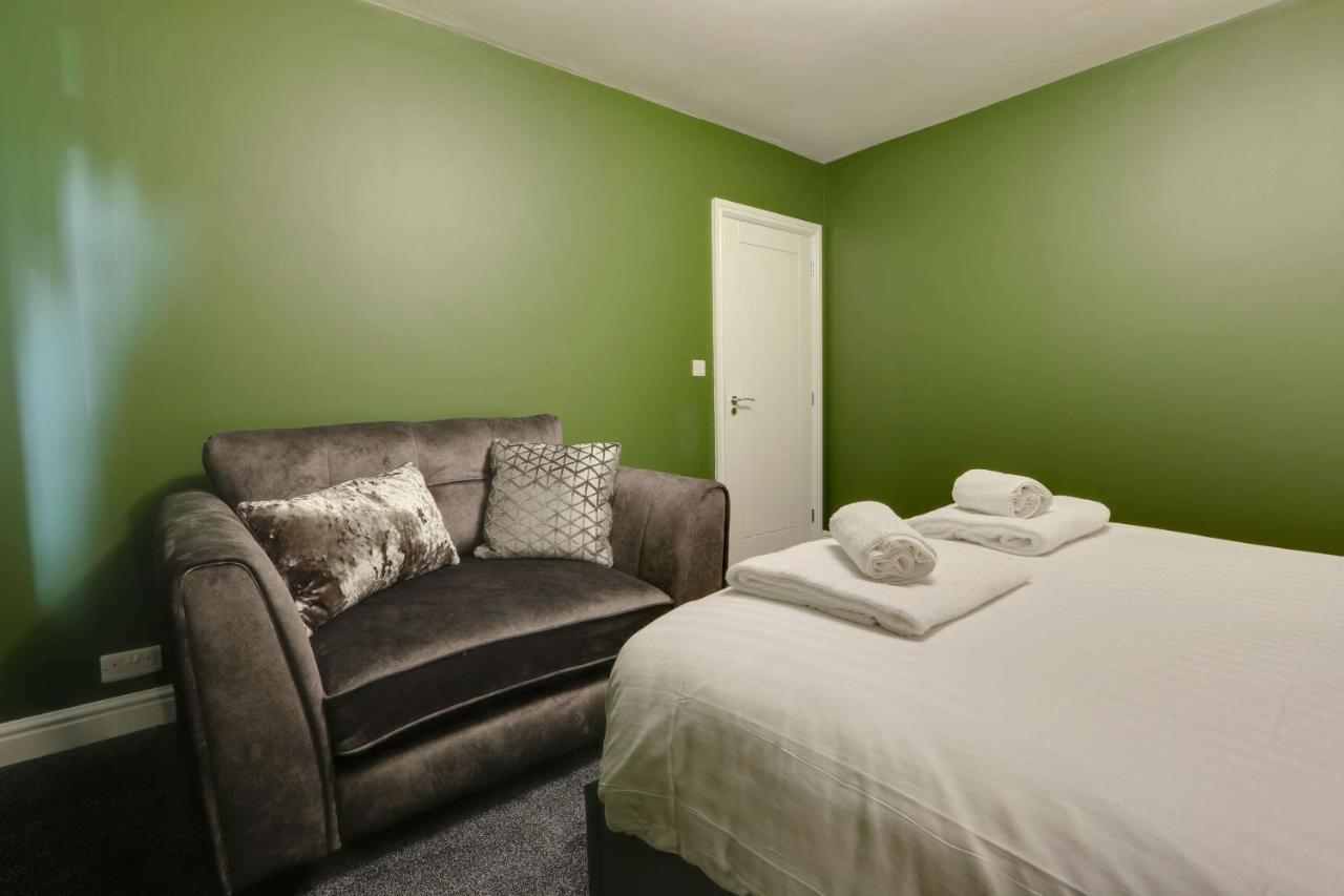 #Upmarket, Exceptional 4 Bed House, With Free Parking, Close To Amenities And Supermarkets 셰필드 외부 사진