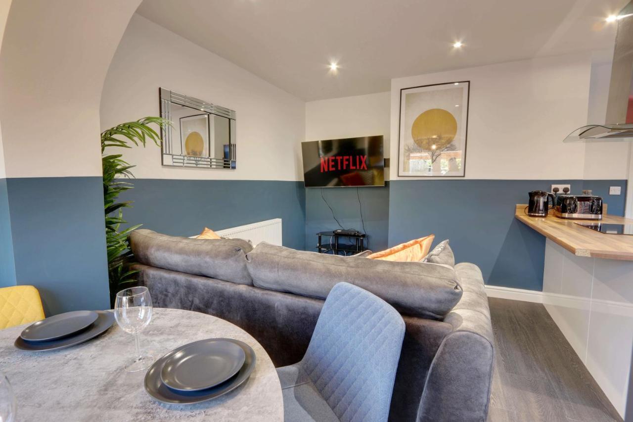 #Upmarket, Exceptional 4 Bed House, With Free Parking, Close To Amenities And Supermarkets 셰필드 외부 사진